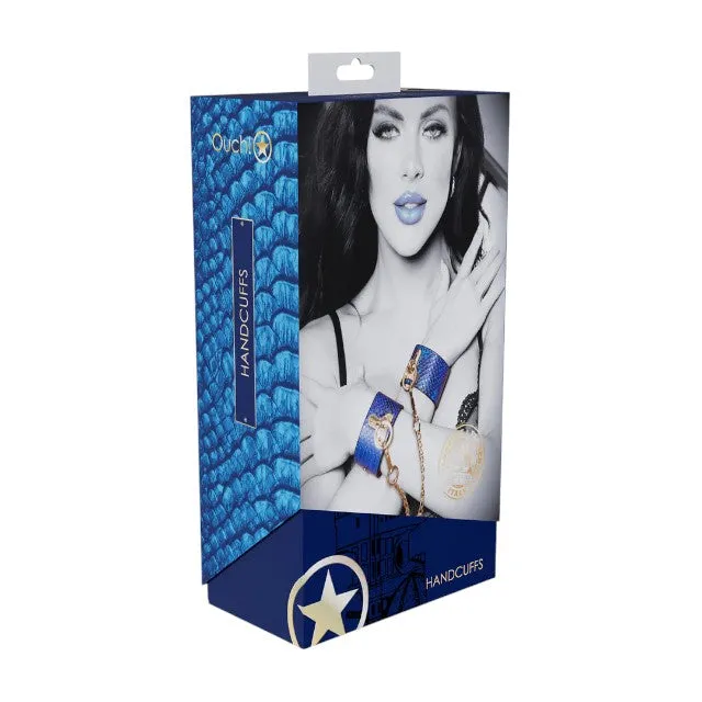 Cătușe OUCH! Handcuffs - Florence Collection. pentru jocuri erotice BDSM. design de piele de șarpe. cu lanț auriu. culoare albastru