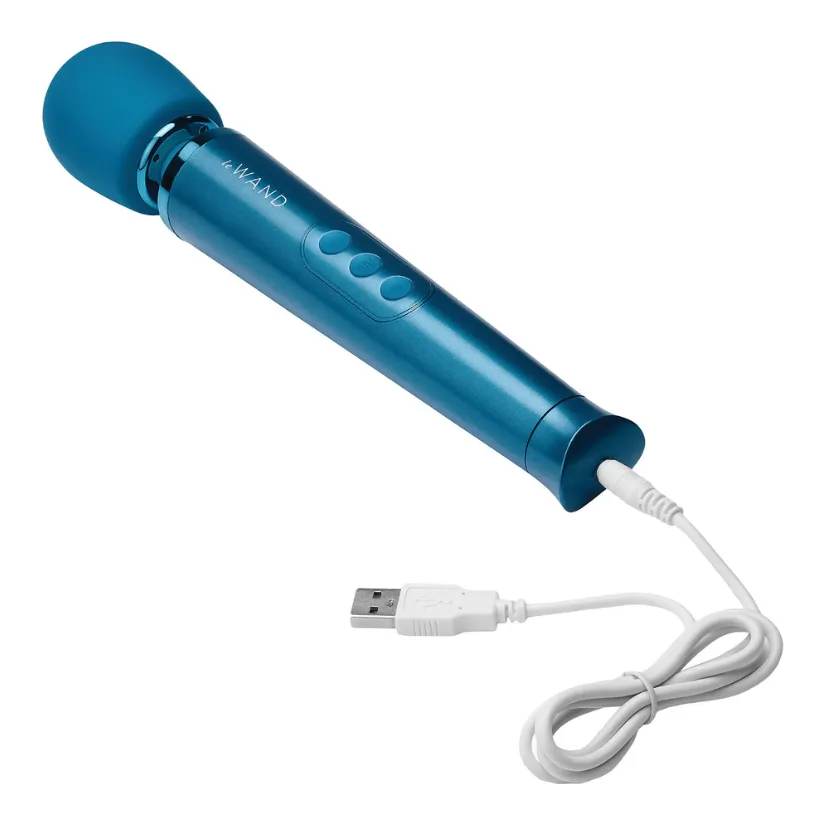 Le Wand Petite Rechargeable Massager